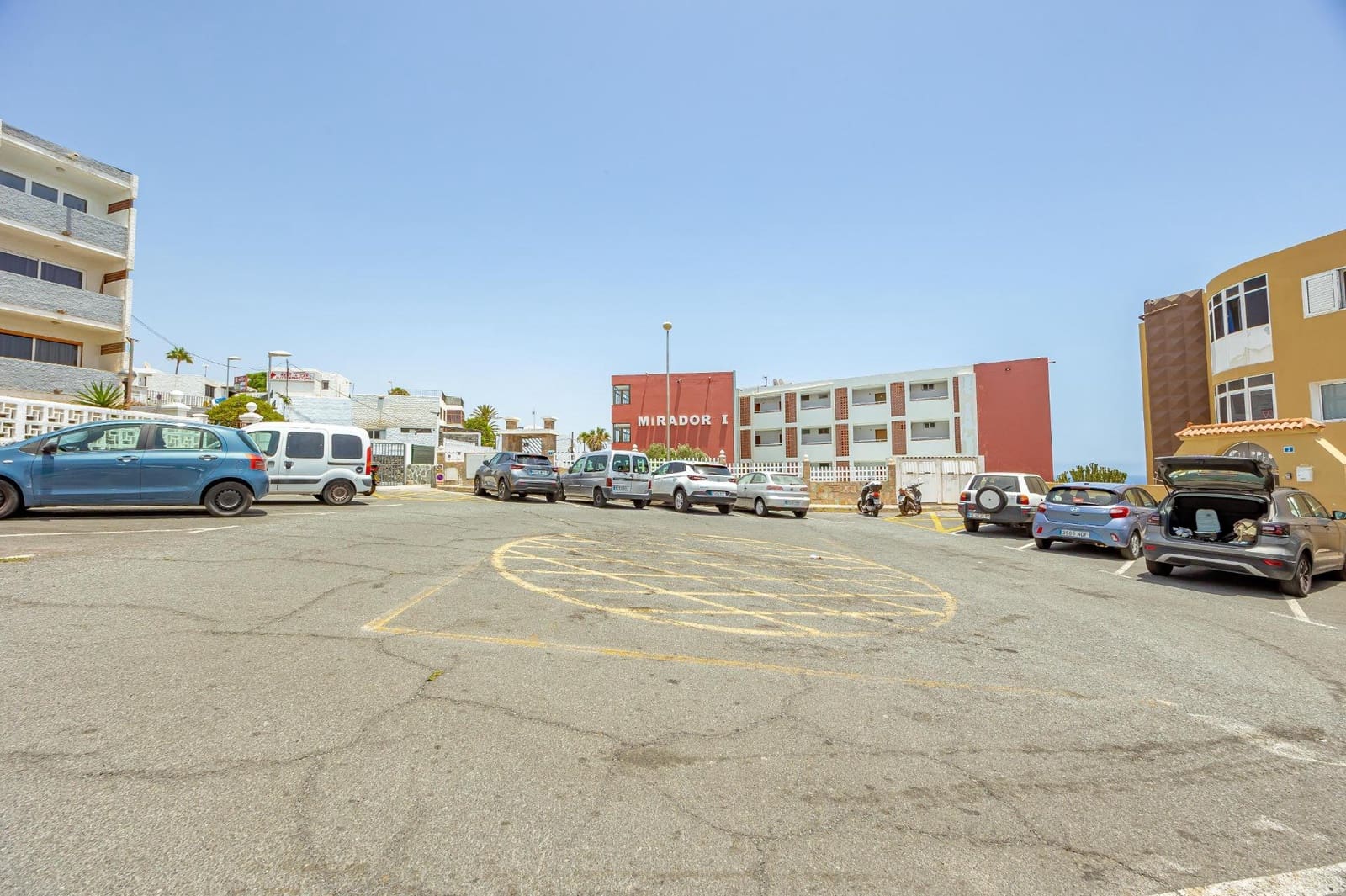 Studio til salg i San Bartolome de Tirajana med swimmingpool - € 189.900 (Ref: 9226672)