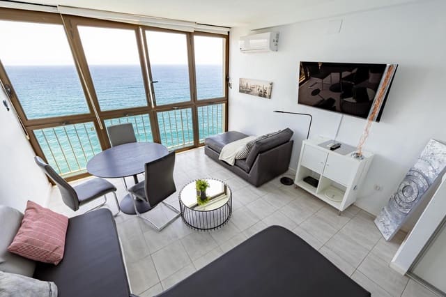 Studio til salg i San Bartolomé de Tirajana med swimmingpool - € 189.900 (Ref: 9226672)