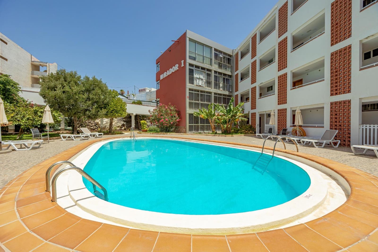 Studio til salg i San Bartolome de Tirajana med swimmingpool - € 189.900 (Ref: 9226672)