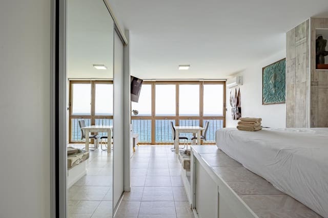 Studio til salg i San Bartolomé de Tirajana med swimmingpool - € 189.900 (Ref: 9226673)