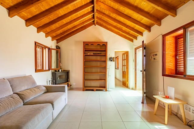 2 chambre Finca/Maison de Campagne à vendre à Vega de San Mateo avec piscine garage - 249 900 € (Ref: 9262660)