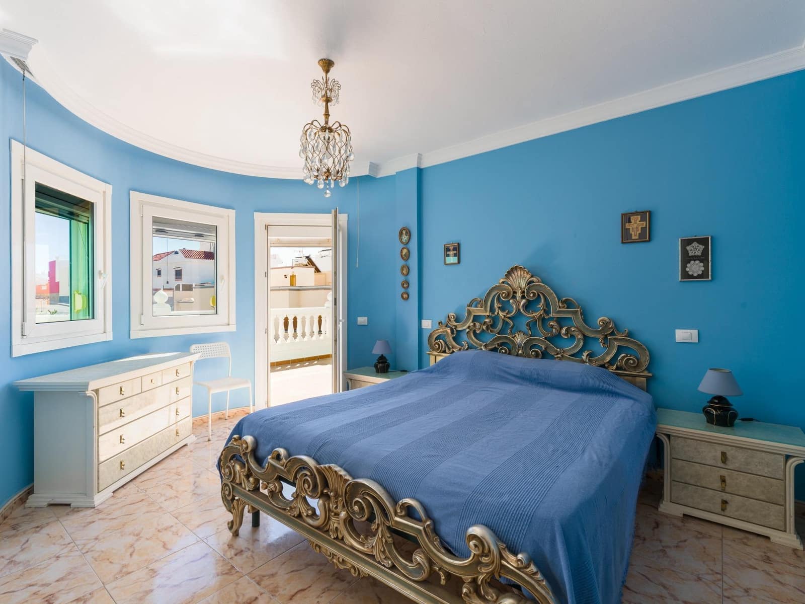 4 slaapkamer Villa te koop in San Bartolome de Tirajana met zwembad garage - € 790.000 (Ref: 9308585)