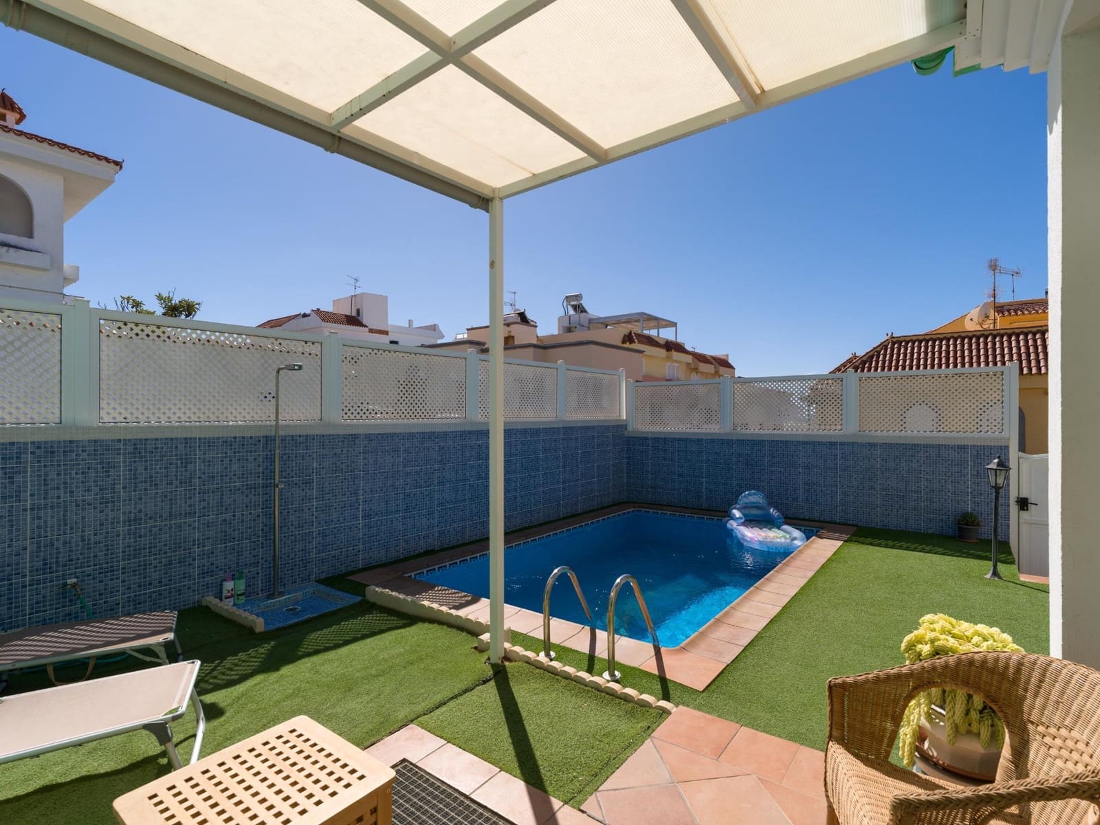 4 slaapkamer Villa te koop in San Bartolome de Tirajana met zwembad garage - € 790.000 (Ref: 9308585)