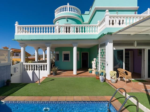 4 sypialnia Willa na sprzedaż w San Bartolomé de Tirajana z basenem garażem - 790 000 € (Ref: 9308585)