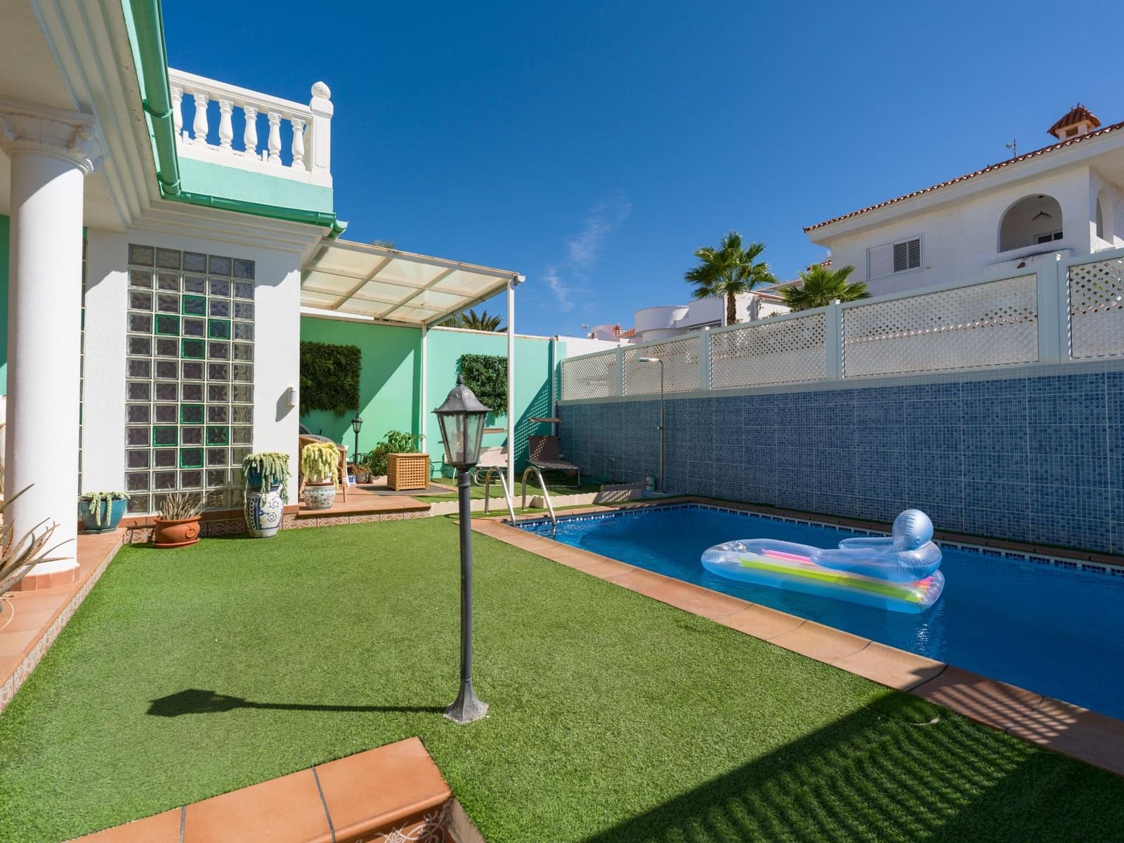 4 slaapkamer Villa te koop in San Bartolome de Tirajana met zwembad garage - € 790.000 (Ref: 9308585)
