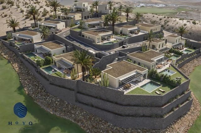 3 soverom Villa til salgs i Salobre Golf, San Bartolomé de Tirajana med svømmebasseng garasje - € 869 400 (Ref: 9482090)