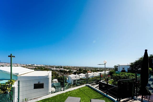 Bungalow de 2 habitaciones en Sonneland, San Bartolomé de Tirajana en venta con piscina - 305.000 € (Ref: 9551622)