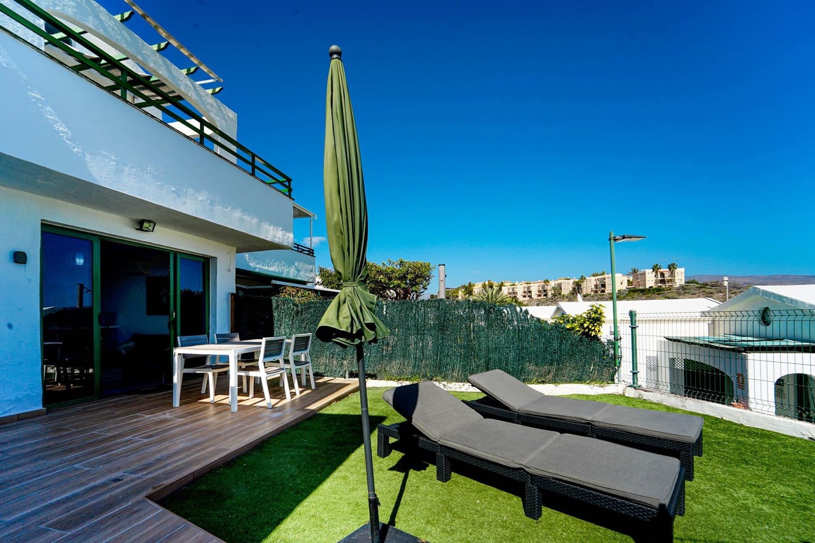 Bungalow de 2 habitaciones en Sonneland en venta con piscina - 305.000 € (Ref: 9551622)