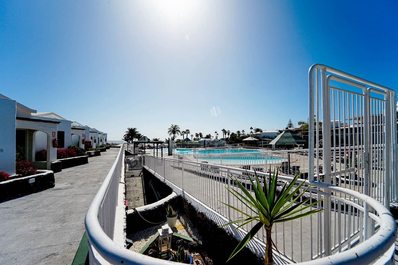 Bungalow de 2 habitaciones en Sonneland en venta con piscina - 305.000 € (Ref: 9551622)