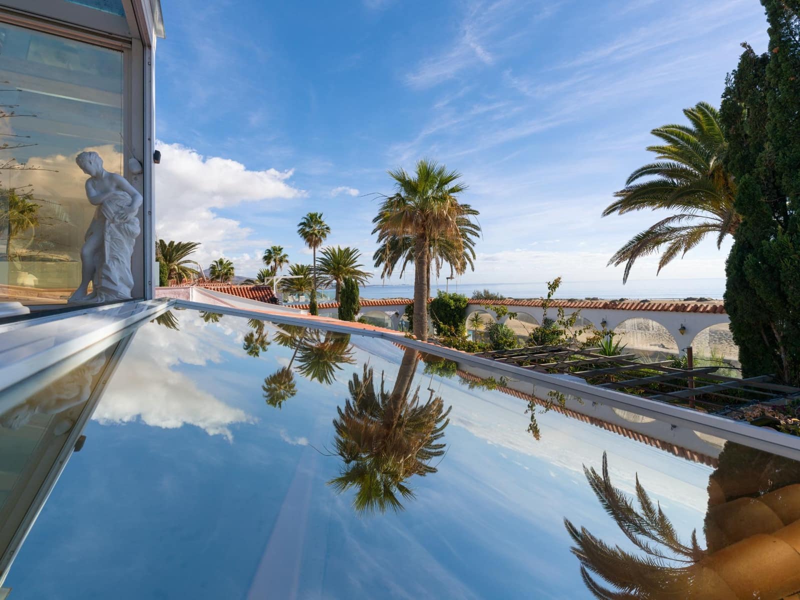 4 slaapkamer Villa te koop in Playa del Ingles met garage - € 1.700.000 (Ref: 9574689)