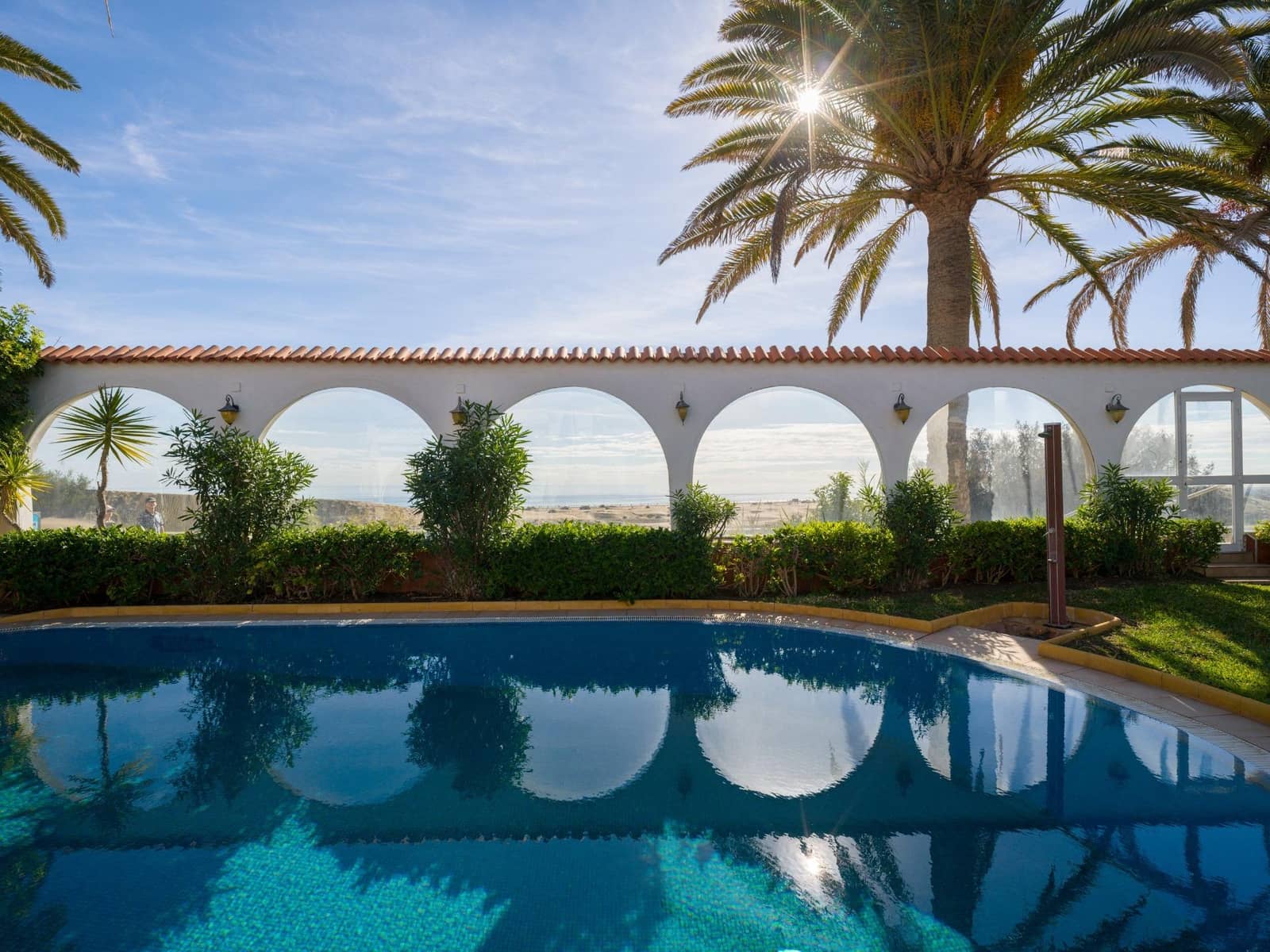 4 slaapkamer Villa te koop in Playa del Ingles met garage - € 1.700.000 (Ref: 9574689)