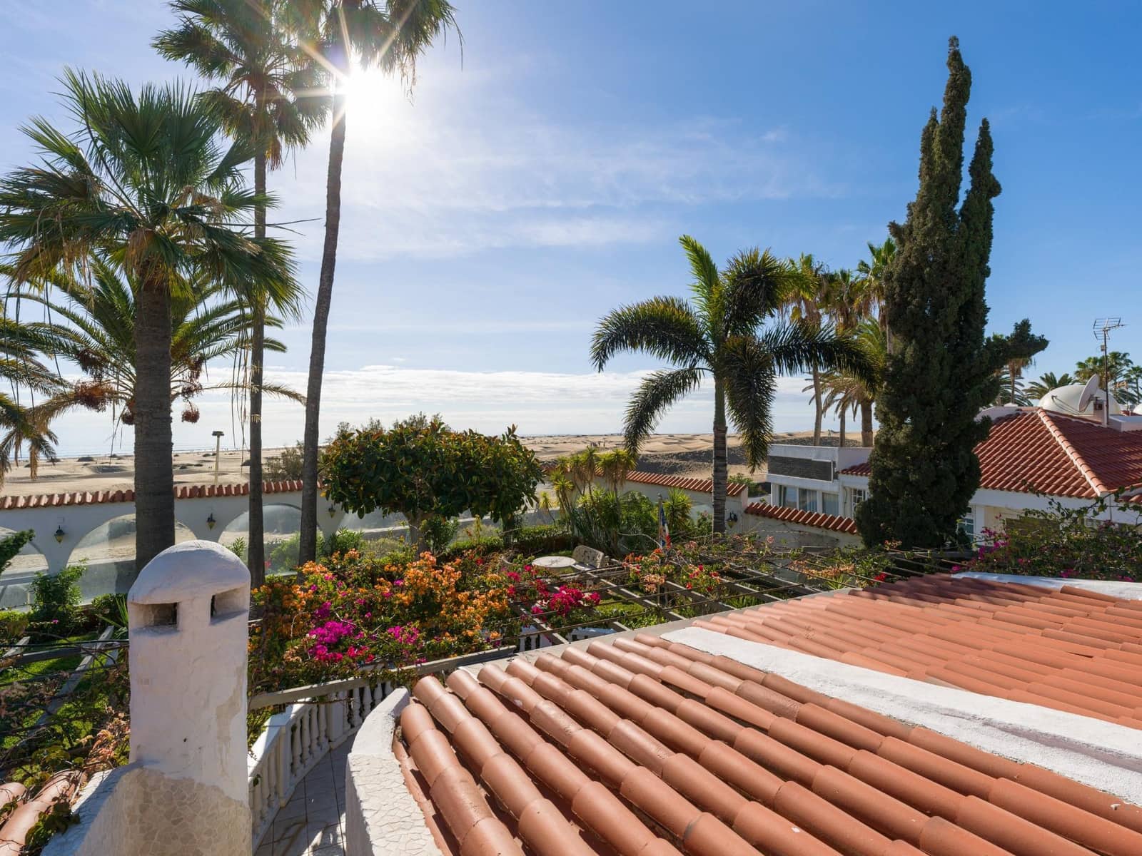 4 slaapkamer Villa te koop in Playa del Ingles met garage - € 1.700.000 (Ref: 9574689)