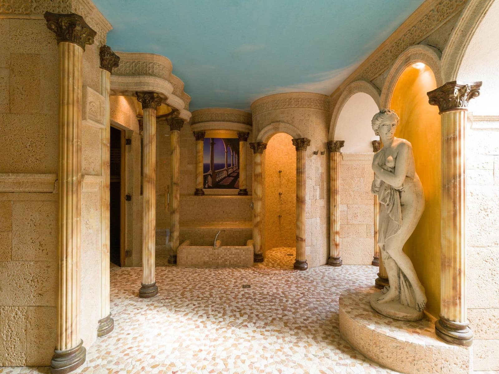 4 slaapkamer Villa te koop in Playa del Ingles met garage - € 1.700.000 (Ref: 9574689)