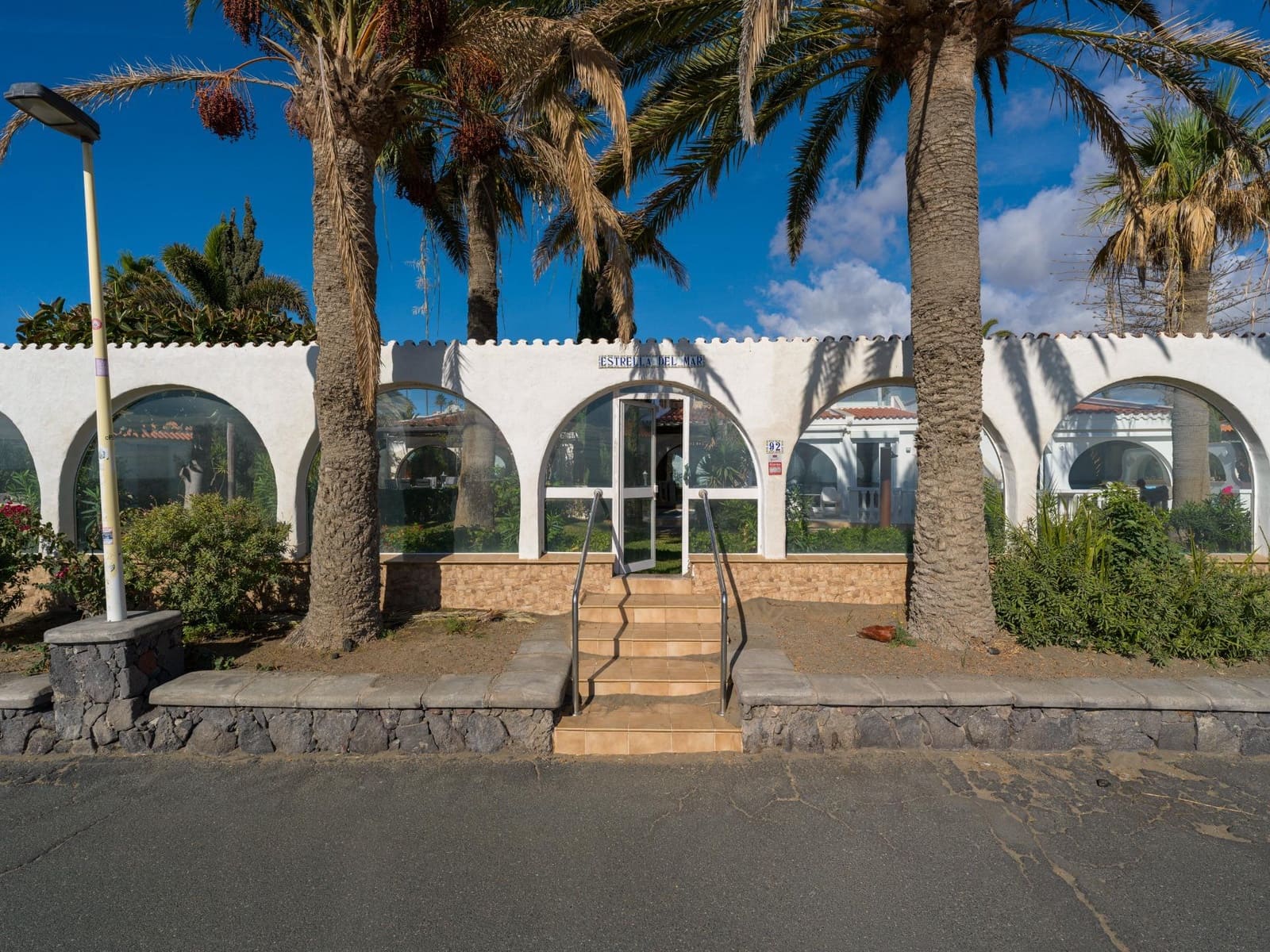 4 slaapkamer Villa te koop in Playa del Ingles met garage - € 1.700.000 (Ref: 9574689)