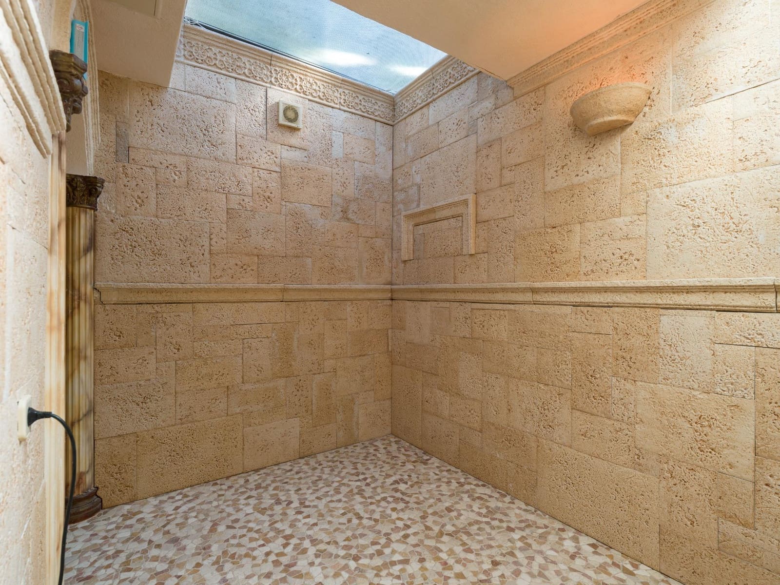 4 slaapkamer Villa te koop in Playa del Ingles met garage - € 1.700.000 (Ref: 9574689)