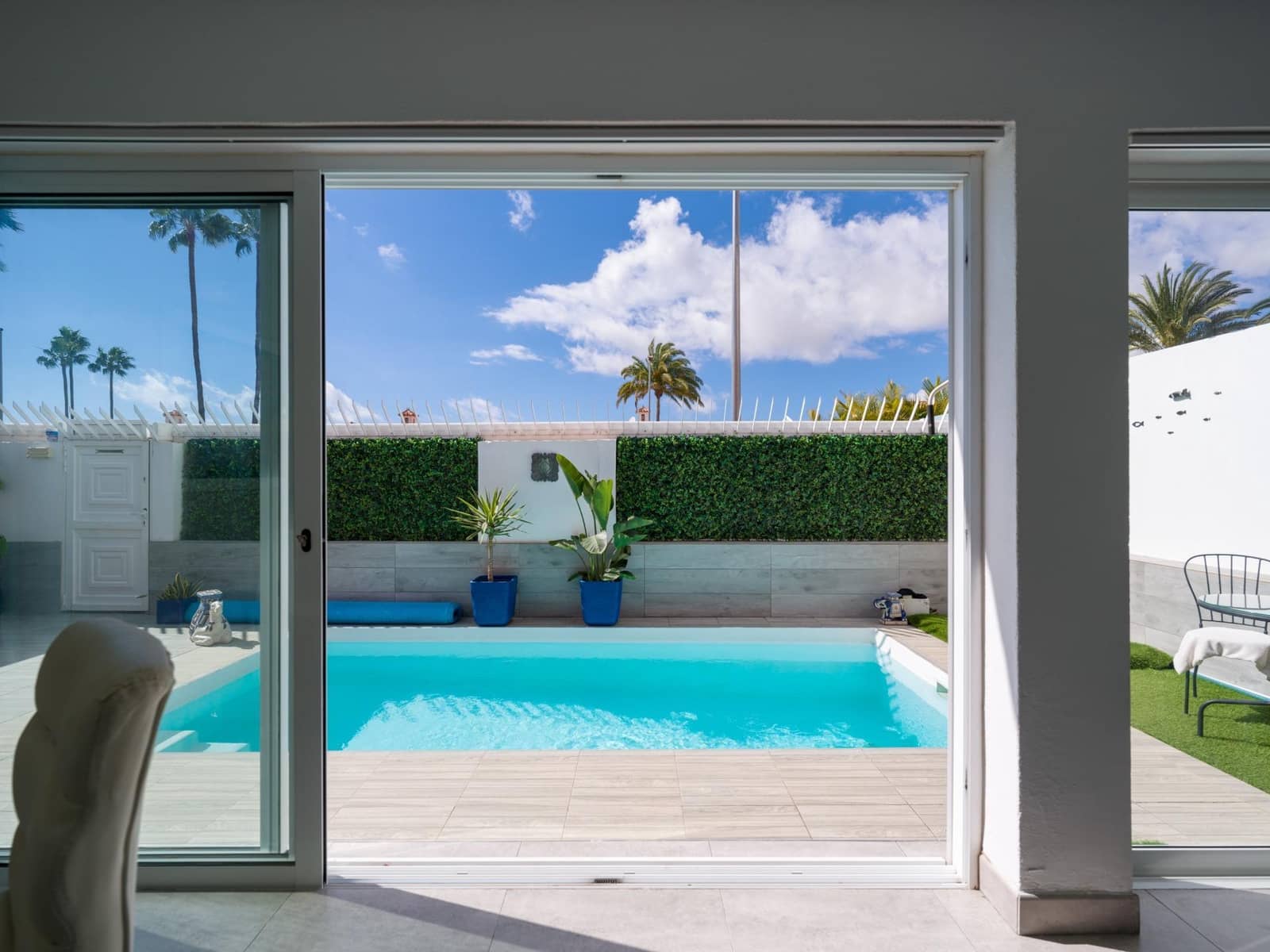 3 soveværelse Bungalow til salg i Playa del Ingles med swimmingpool - € 940.000 (Ref: 9596230)