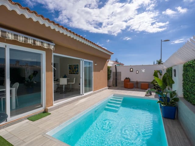 3 slaapkamer Bungalow te koop in Playa del Inglés, San Bartolomé de Tirajana met zwembad - € 940.000 (Ref: 9596230)