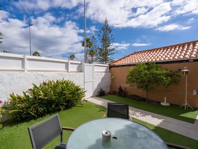 3 slaapkamer Bungalow te koop in Playa del Inglés, San Bartolomé de Tirajana met zwembad - € 940.000 (Ref: 9596230)