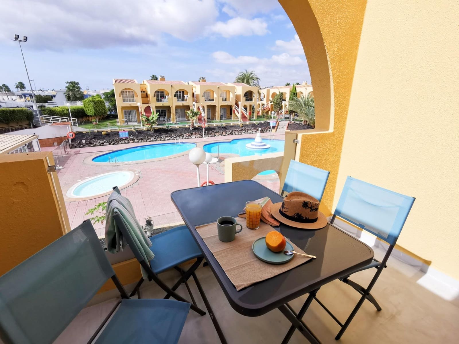 1 slaapkamer Bungalow te koop in San Bartolome de Tirajana met zwembad - € 219.000 (Ref: 9625755)