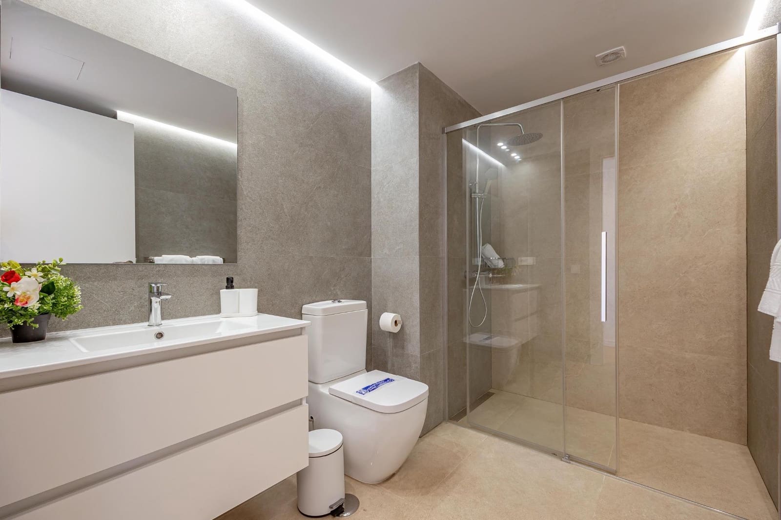 1 sypialnia Apartament na sprzedaż w Puerto Rico z basenem - 229 500 € (Ref: 9670753)