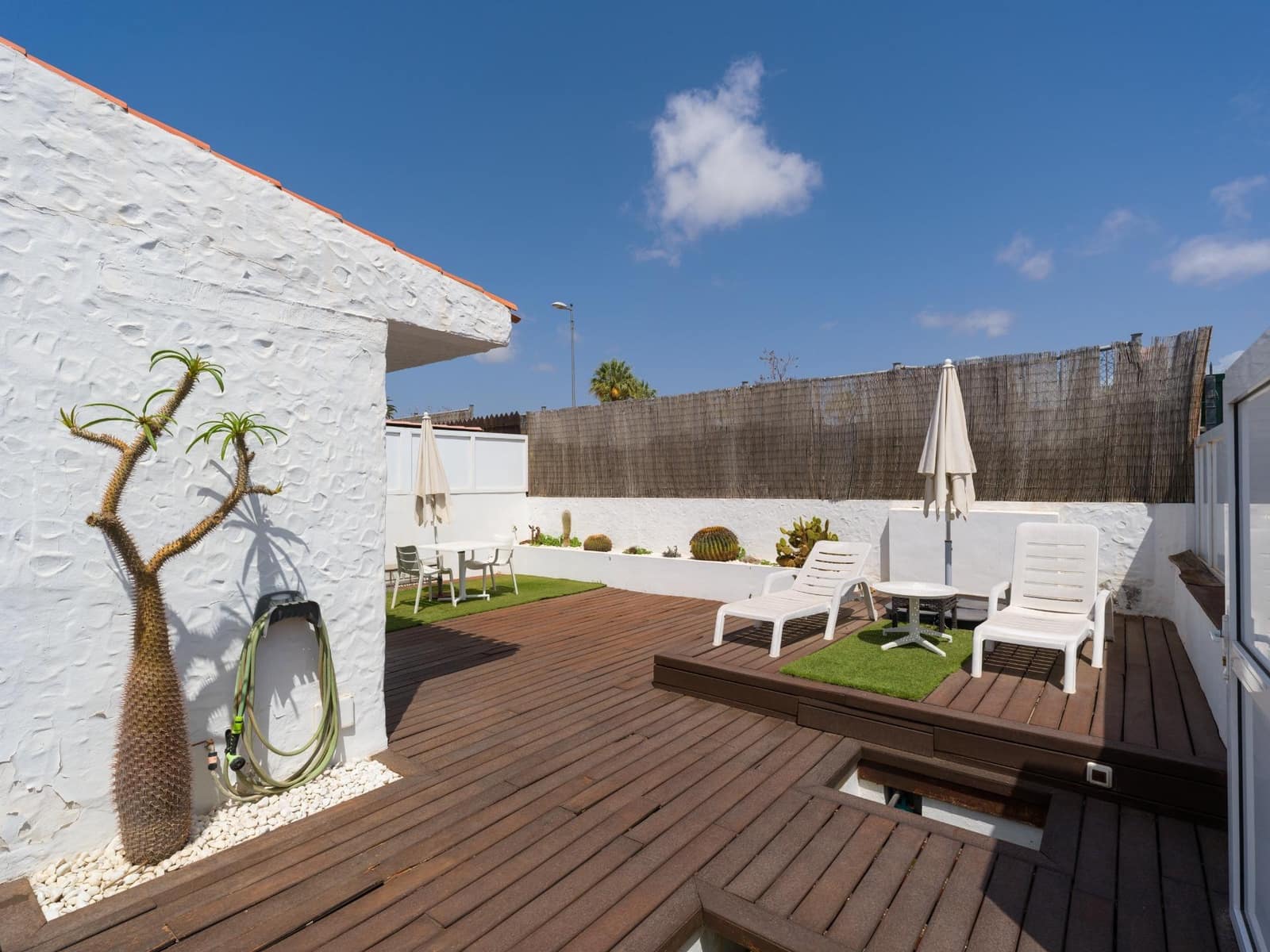Bungalow for sale in Playa del Ingles - € 324,000 (Ref: 9752115)