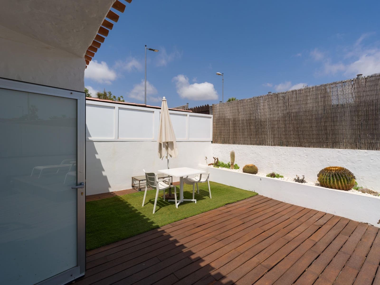 Bungalow for sale in Playa del Ingles - € 324,000 (Ref: 9752115)