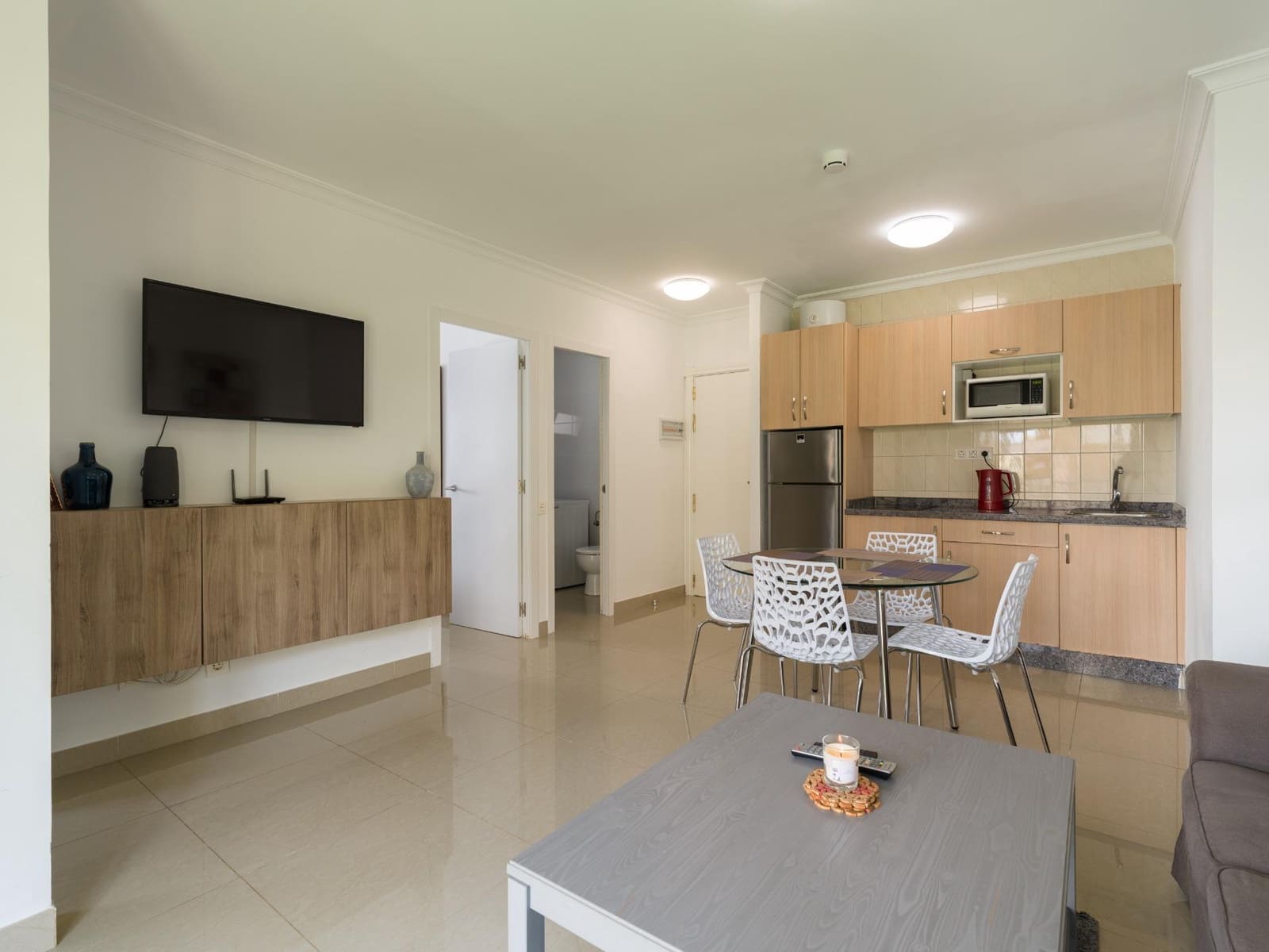 2 bedroom Apartment for sale in Playa del Ingles with pool - € 262,000 (Ref: 9755775)