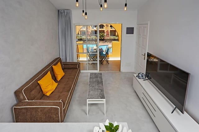 1 quarto Bungalow para arrendar em San Bartolomé de Tirajana com piscina - 1 150 € (Ref: 9811974)