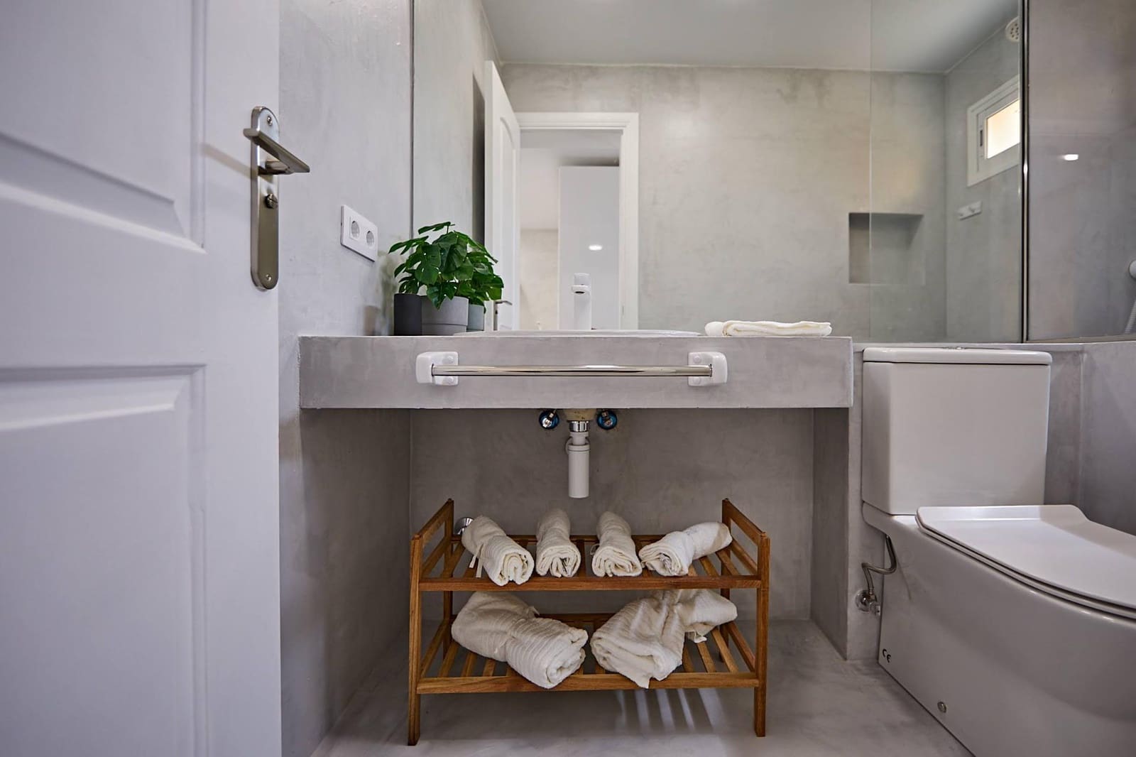 1 quarto Bungalow para arrendar em San Bartolome de Tirajana com piscina - 1 150 € (Ref: 9811974)