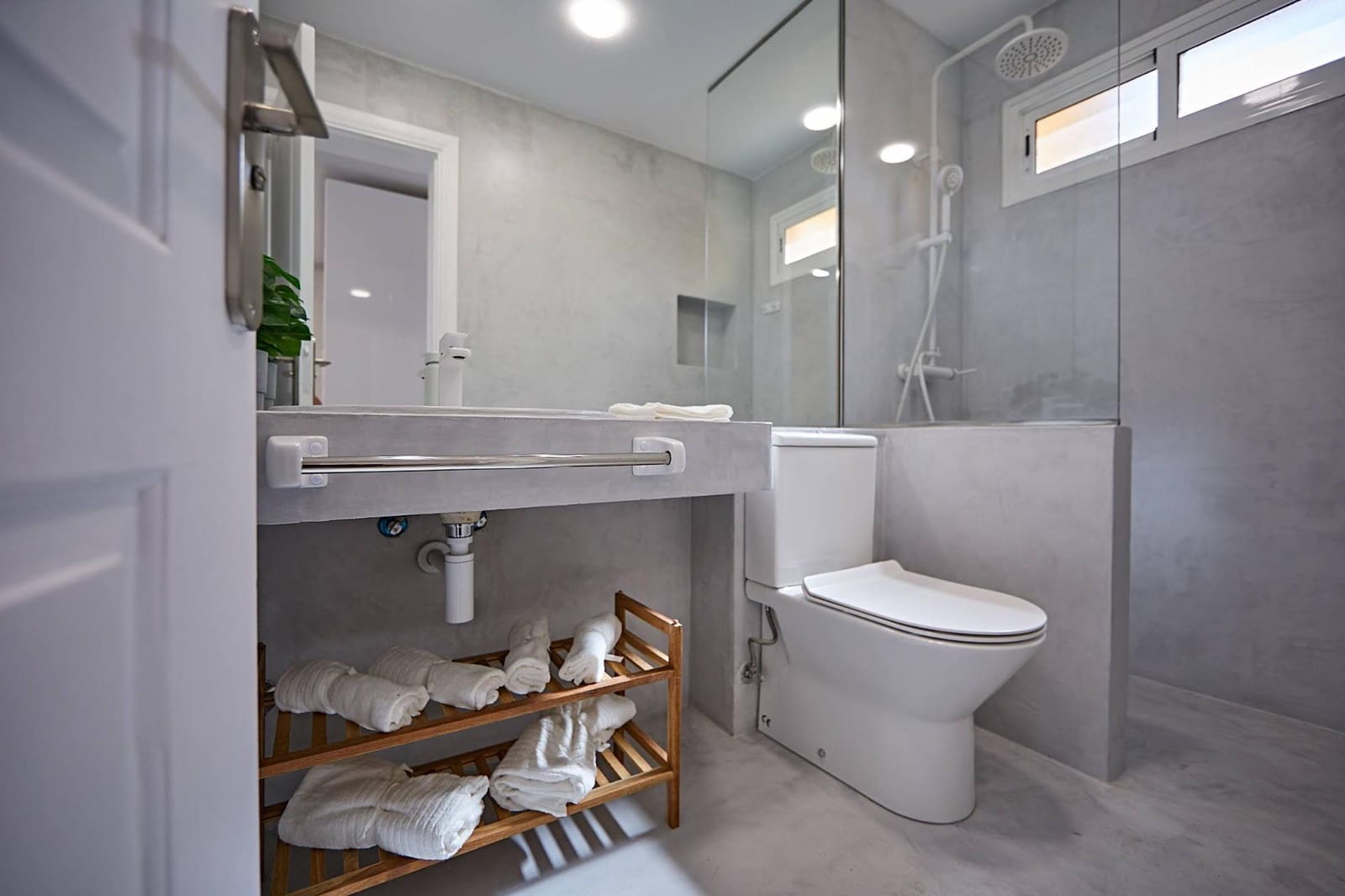 1 quarto Bungalow para arrendar em San Bartolome de Tirajana com piscina - 1 150 € (Ref: 9811974)