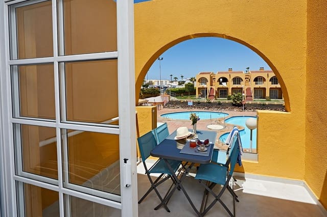 1 quarto Bungalow para arrendar em San Bartolomé de Tirajana com piscina - 1 150 € (Ref: 9811974)