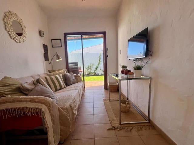 Bungalow de 1 habitación en Playa del Inglés, San Bartolomé de Tirajana en alquiler con piscina - 1.200 € (Ref: 9811975)