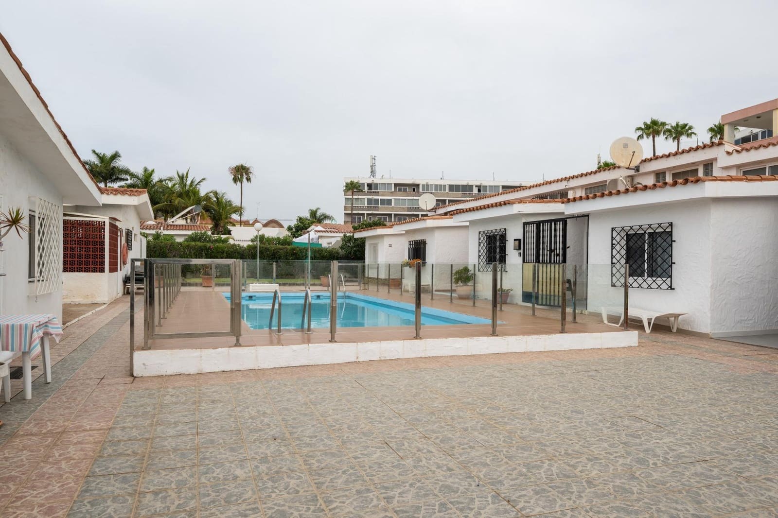 2 soveværelse Bungalow til salg i Playa del Ingles med swimmingpool - € 365.000 (Ref: 9876484)