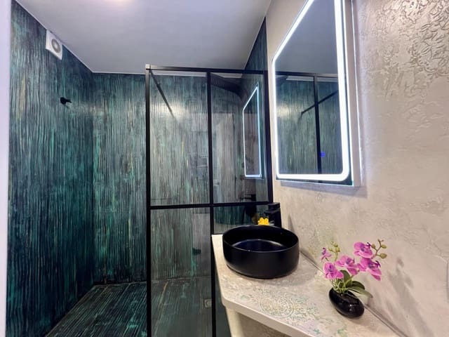 2 chambre Appartement à vendre à Playa del Inglés, San Bartolomé de Tirajana avec piscine - 298 000 € (Ref: 9893944)