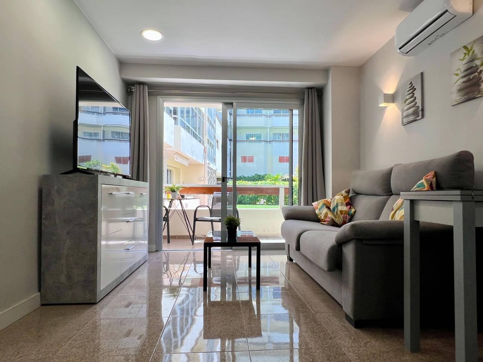 2 chambre Appartement à vendre à Playa del Ingles - 253 000 € (Ref: 9893945)