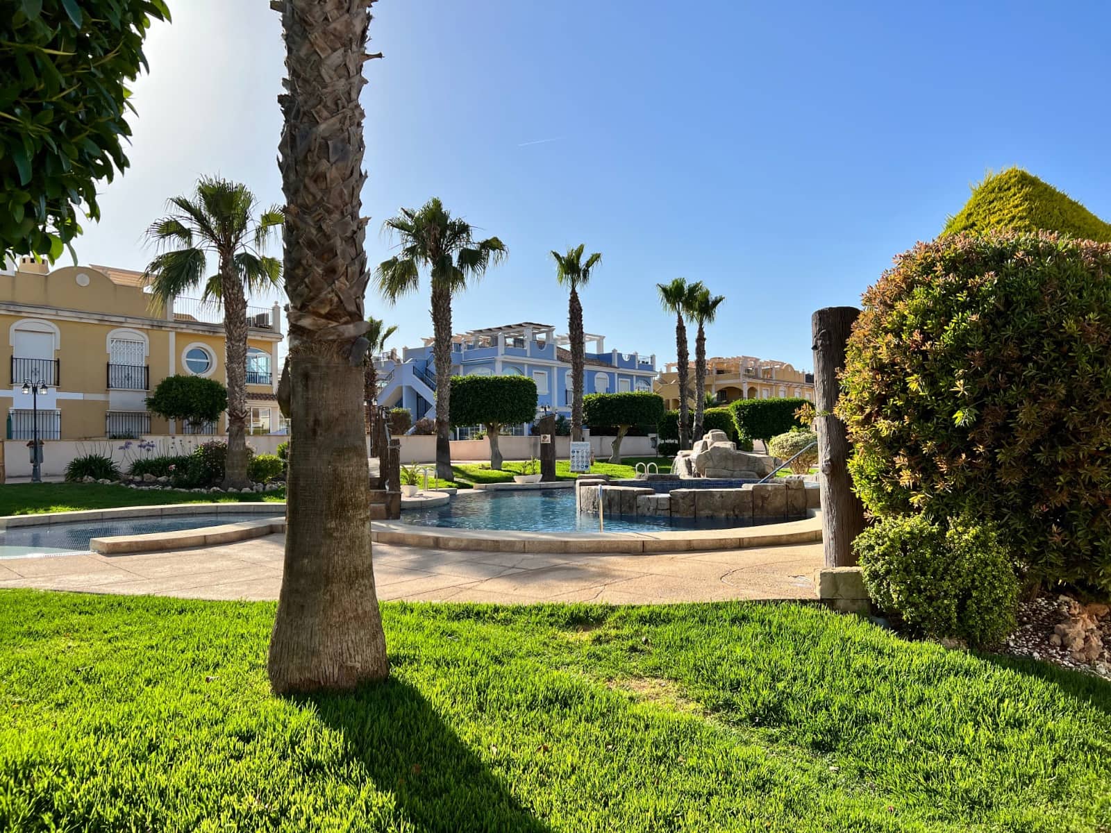 3 bedroom Townhouse for sale in La Zenia with pool - € 269,000 (Ref: 10086934)