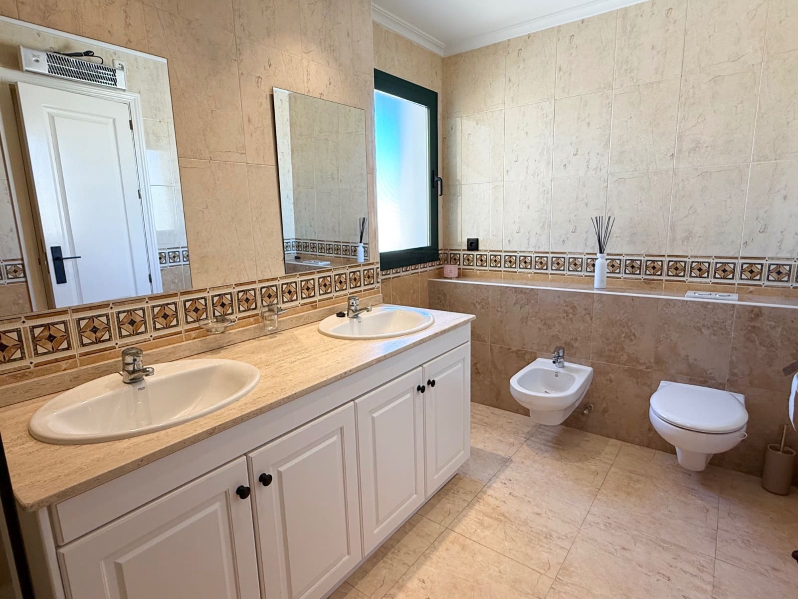 3 quarto Apartamento para venda em Campoamor com piscina garagem - 395 000 € (Ref: 10101252)