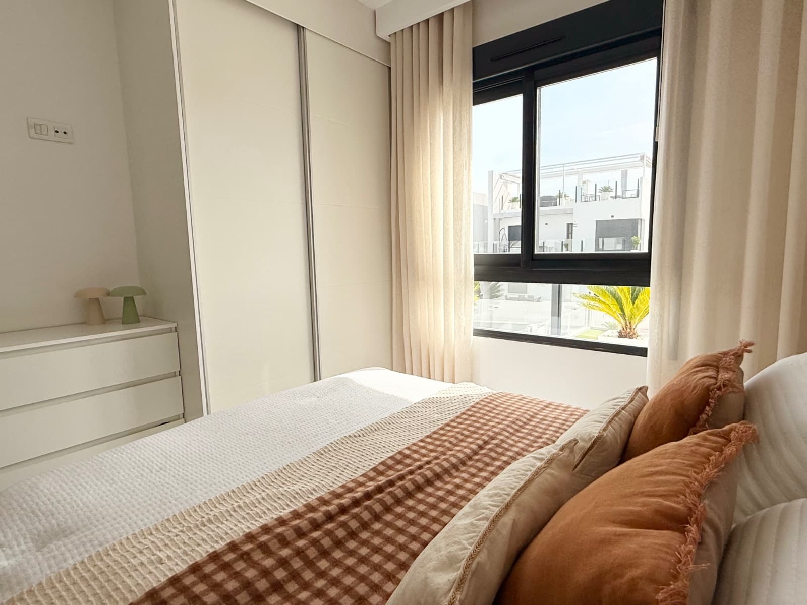 2 slaapkamer Appartement te koop in San Miguel de Salinas met zwembad - € 275.000 (Ref: 10130647)