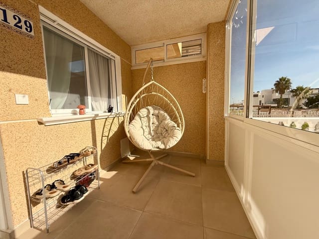 Apartamento de 2 habitaciones en Punta Prima, Orihuela en venta con piscina - 199.000 € (Ref: 10156821)