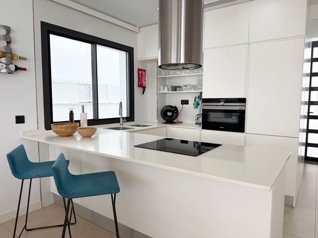 3 quarto Moradia para venda em Cabo Roig, Orihuela com piscina - 469 000 € (Ref: 10185963)