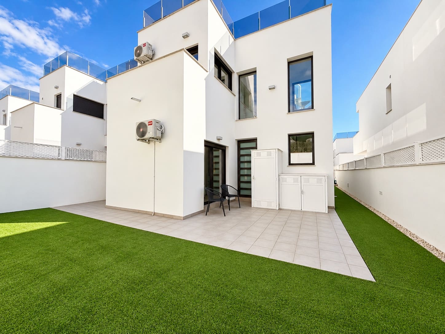 3 quarto Moradia para venda em Cabo Roig com piscina - 469 000 € (Ref: 10185963)