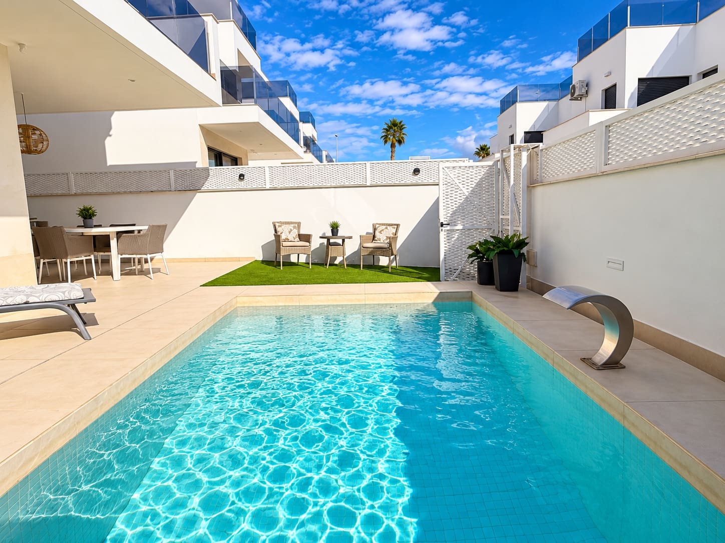 3 quarto Moradia para venda em Cabo Roig com piscina - 469 000 € (Ref: 10185963)