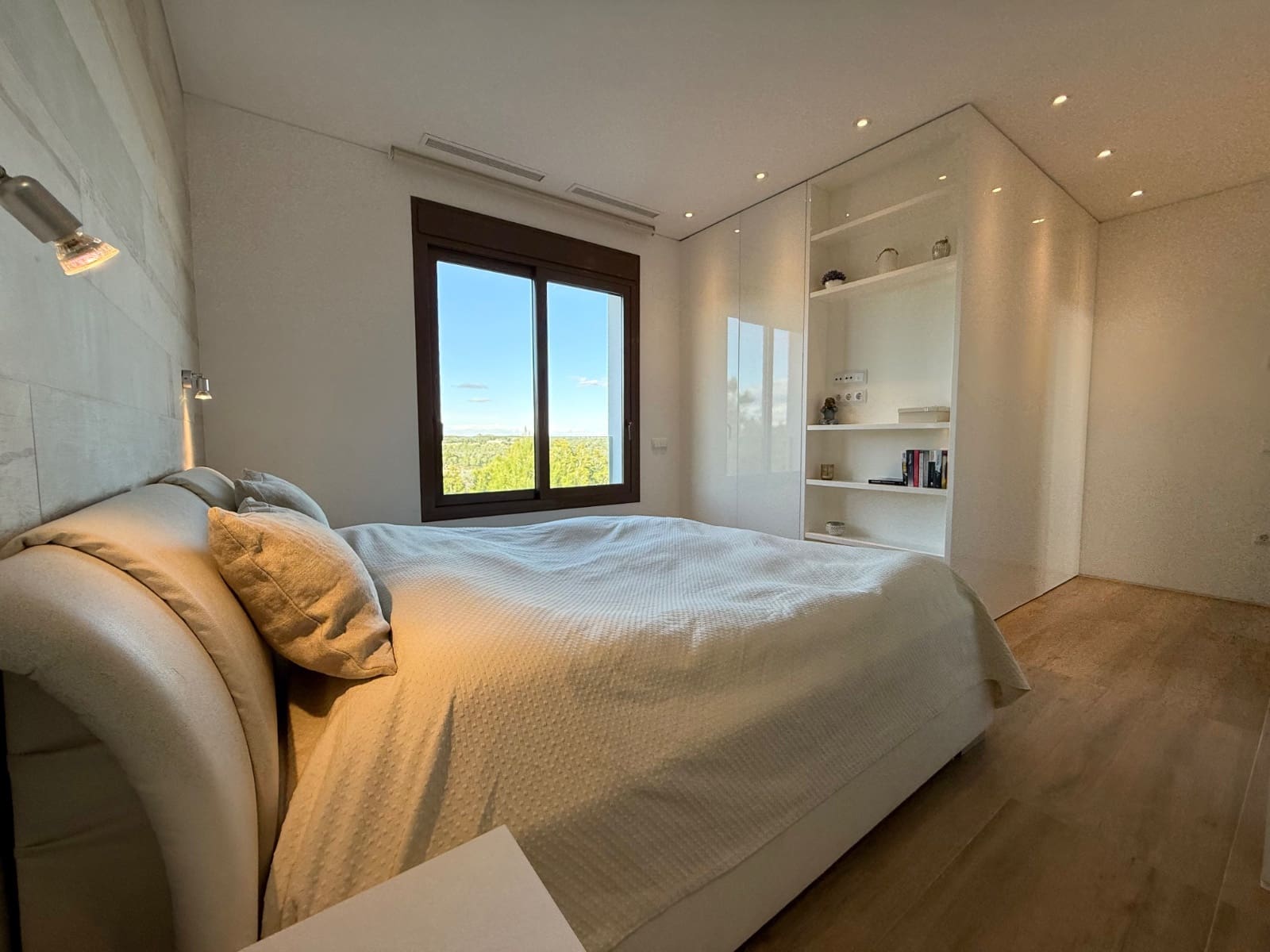 2 chambre Penthouse à vendre à Las Colinas Golf avec piscine - 589 000 € (Ref: 9403798)