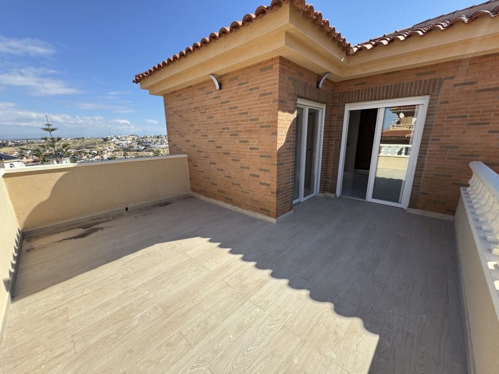 4 camera da letto Villa in vendita in Ciudad Quesada con piscina - 595.000 € (Rif: 9403802)