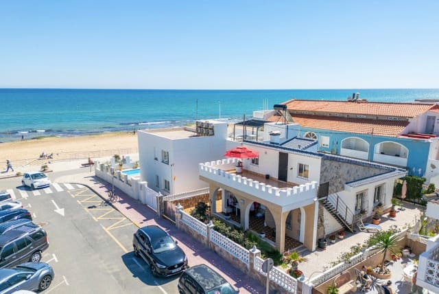3 makuuhuone Huvila myytävänä paikassa Los Europeos, Torrevieja - 595 000 € (Ref: 9403807)