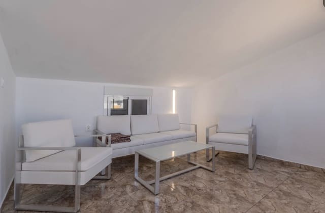 3 makuuhuone Huvila myytävänä paikassa Los Europeos, Torrevieja - 595 000 € (Ref: 9403807)