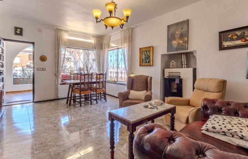 3 chambre Villa/Maison à vendre à Torrevieja - 595 000 € (Ref: 9403807)