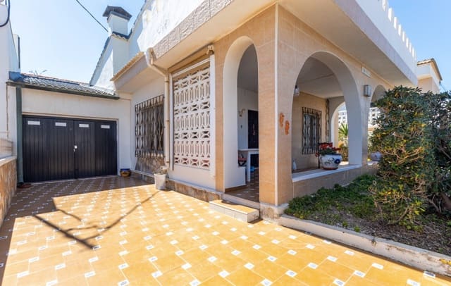 3 makuuhuone Huvila myytävänä paikassa Los Europeos, Torrevieja - 595 000 € (Ref: 9403807)