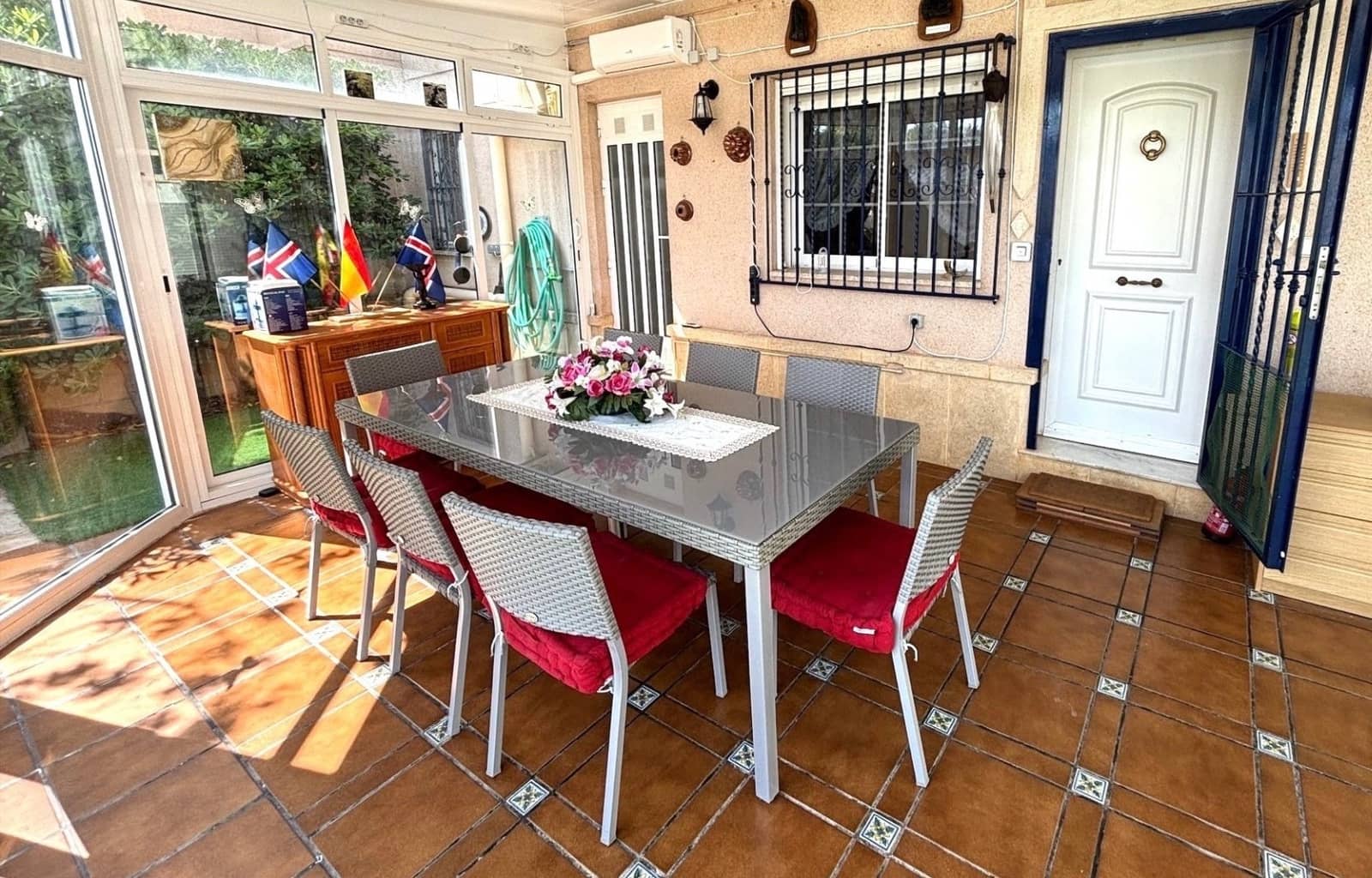 2 slaapkamer Bungalow te koop in Playa Flamenca met zwembad - € 158.000 (Ref: 9403818)