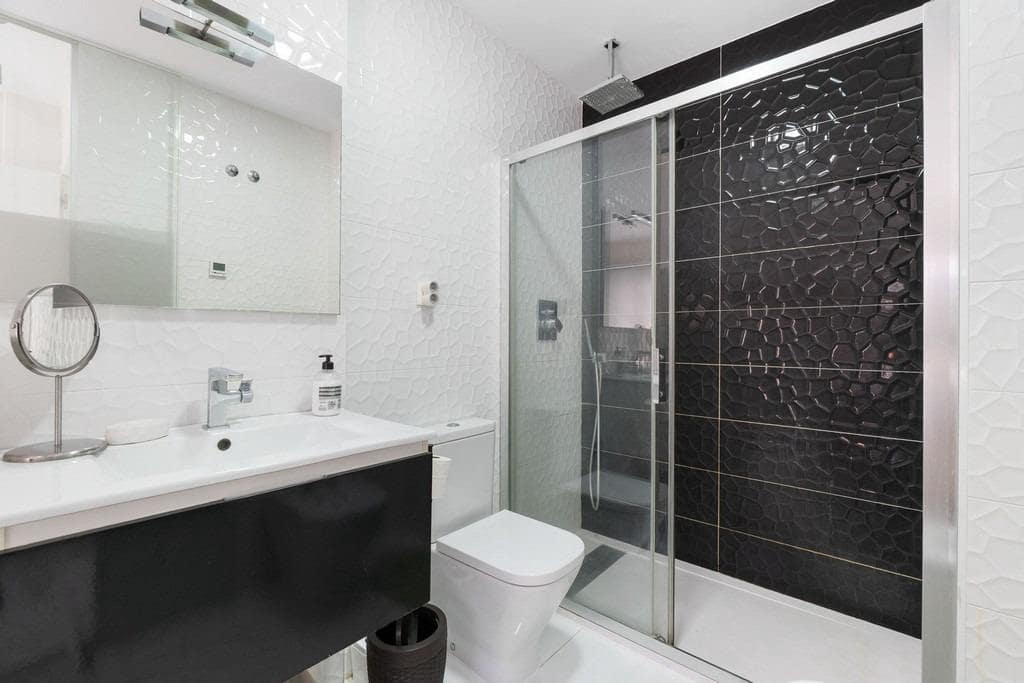 Apartamento de 2 habitaciones en Orihuela Costa en venta con piscina - 225.000 € (Ref: 9403828)